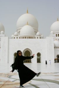 visita alla Sheikh Zayed Grand Mosque Abu Dhabi Sara Caulfield