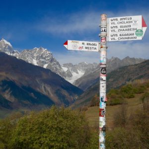 Guida al trekking sulle montagne dello Svaneti in Georgia sara caulfield